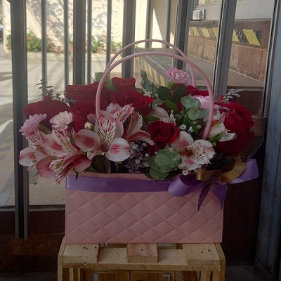Cartera floral 
