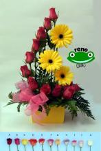 ADORNO ROSES Y GERBERAS